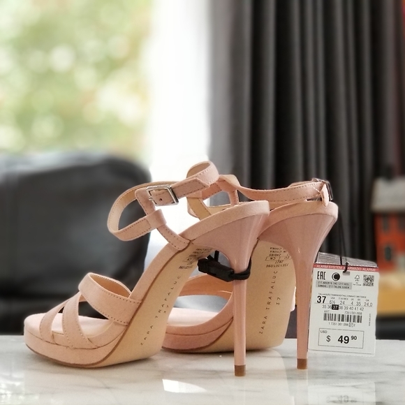 SOLD! Zara Trafaluc High Heels Strappy Sandals - Picture 4 of 8